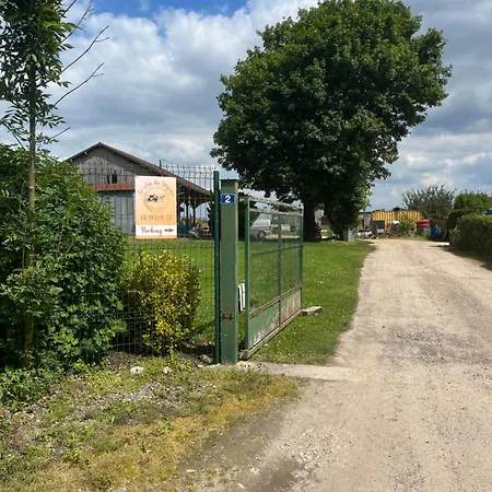 Au Relais Des Diligences 3* Mezieres-en-Vexin