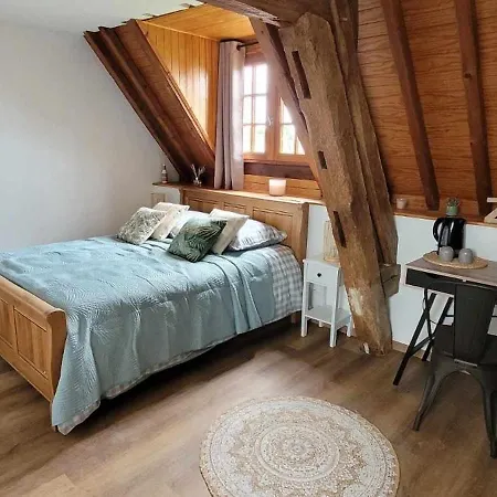 Couette-café Au Relais Des Diligences 3*