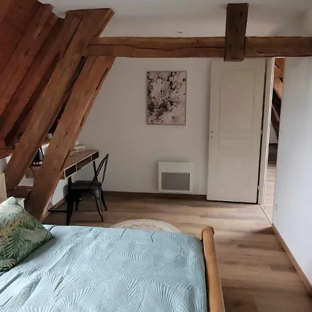 Au Relais Des Diligences Bed and Breakfast