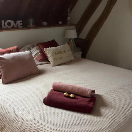 Au Relais Des Diligences Bed and Breakfast Mezieres-en-Vexin